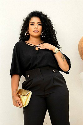 Blusa Detalhe X Gola Plus Size