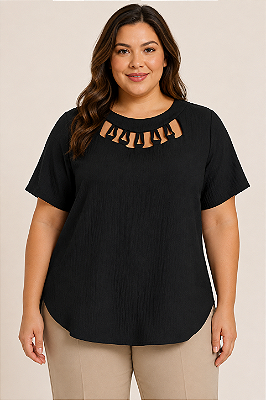 Blusa Gola Detalhe U Plus Size