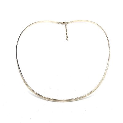 Colar choker não flexível em prata 925 com fecho