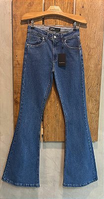 $74,90 UNIT/CALÇA FLARE BASICA /LAVAGEM MEDIA/GRADE:36/1 38/3 40/2 42/2 44/2 46/1=11 PEÇAS