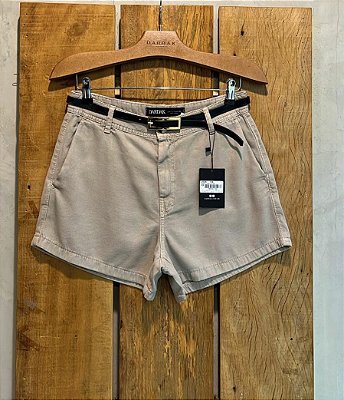 $64,90 UNIT / SHORTS LINHO COM CINTO / BEGE / GRADE:36/1 38/2 40/2 42/2 44/2 46/1 = 10 PEÇAS