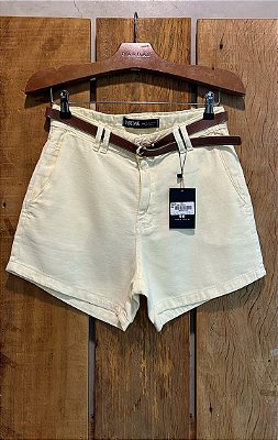 $64,90 UNIT/ SHORTS LINHO COM CINTO/ AMARELO/GRADE:36/1 38/2 40/3 42/2 44/2 46/1=11PEÇAS