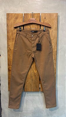 $79,90 UNIT / CALÇA MASCULINA CHINO SLIM/ CAQUI /GRADE: 40/1 42/2 44/2 46/2 48/1= 8 PEÇAS