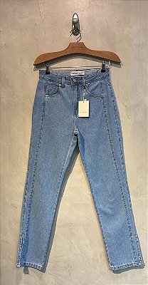 $69,90 UN IT /CALÇA RETA /COM ABERTURA /LAVAGEM VINTAGE / GRADE: 36/1 38/3 40/2 42/2 44/1 = 9 PEÇAS