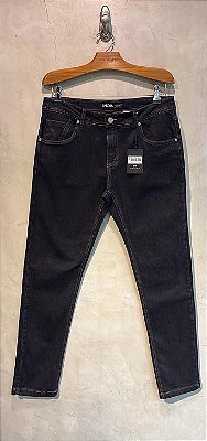 $79,90 UNUIT/CALÇA MASCILINA /ORIGINAL BLACK / GRADE: 40/1 42/3 44/2 46/2 48/1= 9 PEÇAS