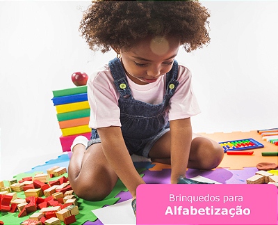 brinquedos alfabetização