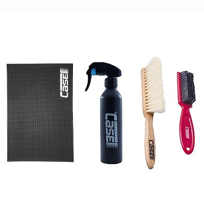 1 Tapete CLIPPER CASE© + 1  Borrifador CLIPPER CASE© + 1 Espanador CLIPPER CASE© + 1 Escova de Disfarce CLIPPER CASE© (V)