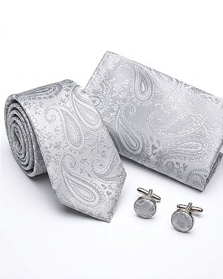 Kit Gravata Cinza Claro com Lenço e Abotoadura – Elegância Completa e Sofisticação Executiva