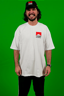 Camiseta Oversized Cigarro Nas Escolas