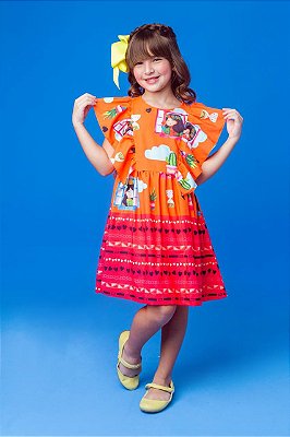 Vestido Mexicana na janela