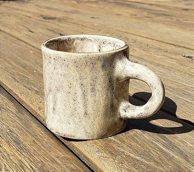 Caneca Branca Rutille