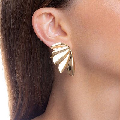 BRINCO ASAS NO BANHO OURO18K