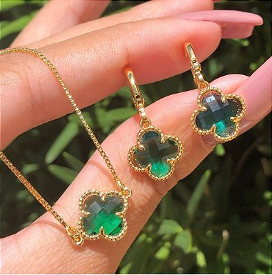 CONJUNTO INSPIRAÇÃO TREVO VERDE NO BANHO OURO18K