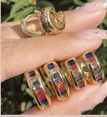 Brinco trio de argolinhas baguetes coloridas banhada a ouro