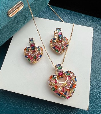 Conjunto coração baguetes zirconias coloridas no banho ouro18k