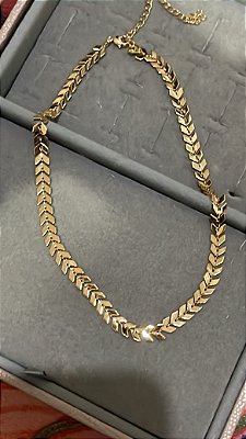 Choker setas no banho ouro18k