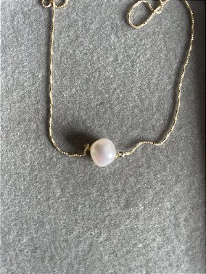 Choker pérola única abaulada no banho ouro18k