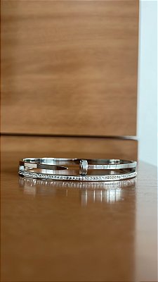 Bracelete prego cravejado com micro zirconias cristal no ródio branco aço inox