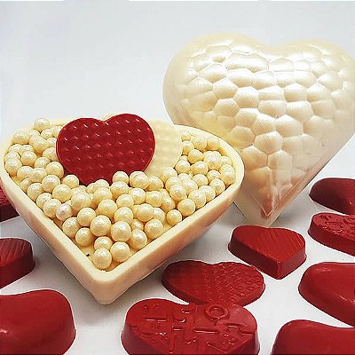 Forma para Chocolate com Silicone Coração Textura Gouge 200g Ref. 9397 BWB 1unid