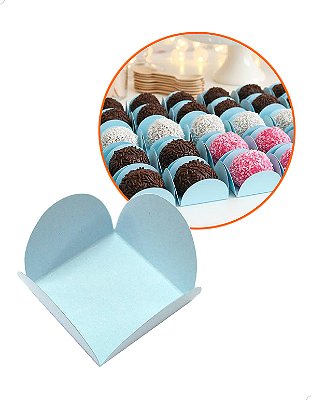 Forminha de Papel Azul Claro 100un Forminha 4 Pétalas de Doces Finos Brigadeiro para Festas Cod.FPAZCLA