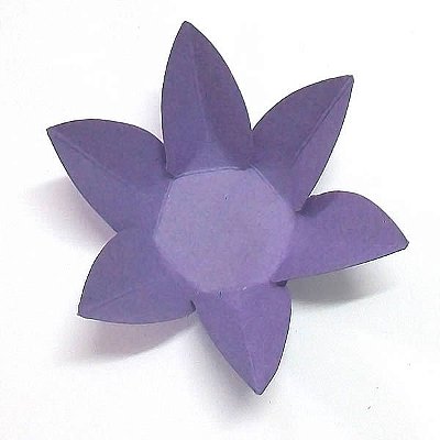 Forminha de Papel Flor Roxa (2.3x2.3x3 cm) 100unid Brigadeiros