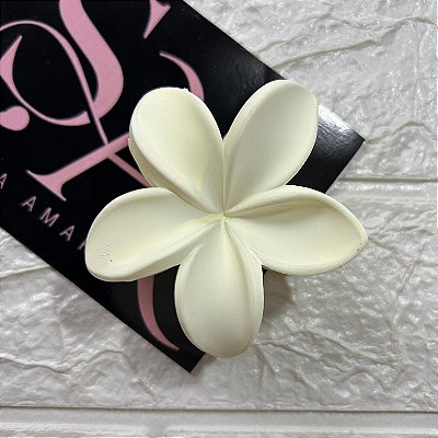 Presilha Tropical Flor Grande Branca Fosca