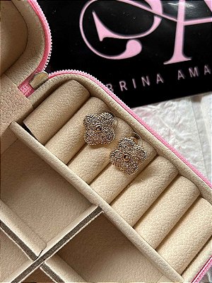 Brinco Cravejado Dourado