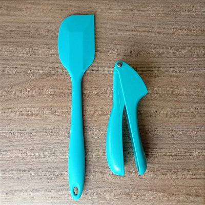 Kit Utensílios de Silicone Verde Piscina – Espátula Pão Duro + Espremedor de Alho