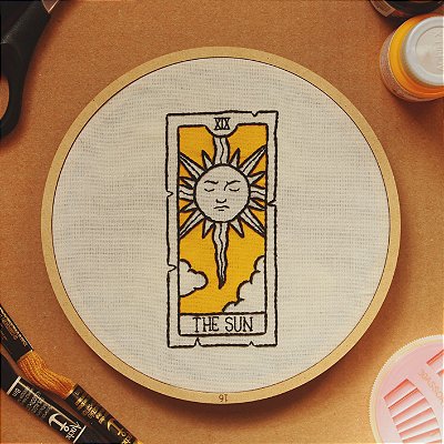 QUADRO / BASTIDOR BORDADO - TAROT SOL