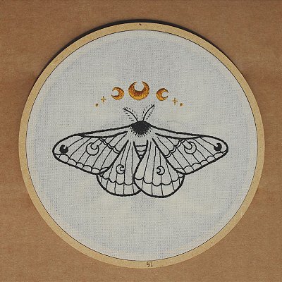 Quadro / Bastidor bordado - Mariposa