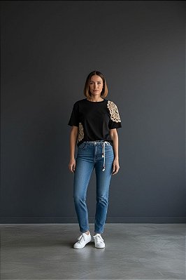 BLUSA COM PEROLA PRETO