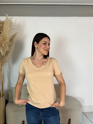 BLUSA DECOTE V RENDA BEGE
