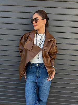 JAQUETA PU OVER CARAMELO