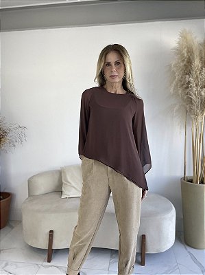 BLUSA ASSIMETRICA JULIA MARROM