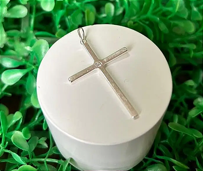 Pingente Cruz Liso com Pedra de Zircônia Central - P025 ( Prata 925 )