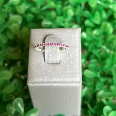 Aparador fino com zircônias rosas pink AP004 (Prata 925)