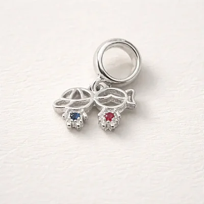 Berloque menino e menina cravejados com zircônia e zircônia azul e rosa central BQ005 ( Prata 925 )