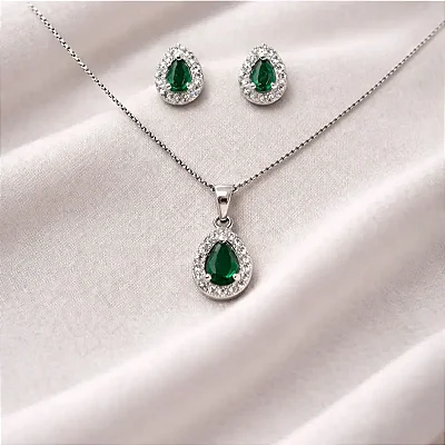colar pingente + brinco gota vazada verde esmeralda e zircônias cravejadas na volta CJ040 (Prata 925)