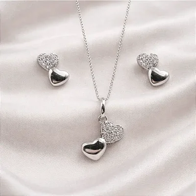 Conjunto brinco + colar coração duplo pendurado e zircônias brancas cravejadas no coração menor CJ067 (prata 925)