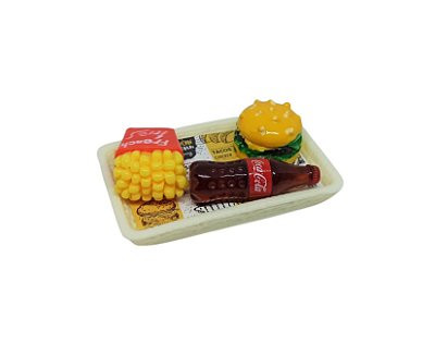 Miniatura Combo McDonald's Kit Com Hambúrguer/ Batata/ Bandeja/ Refrigerante