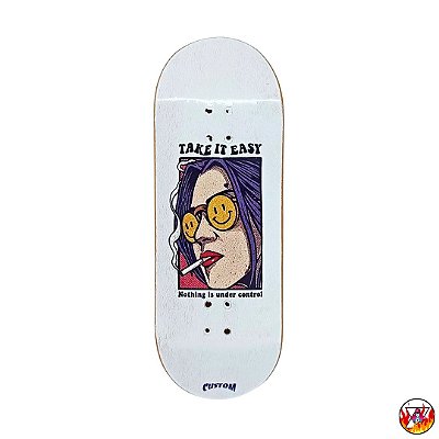 Deck Ultimate Series *Custom Collab Emerald* modelo ''Take It Easy Nothing Is Under Control'' 34x96mm *Heat-Transfer* (100% Maple)