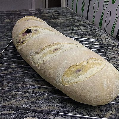 Pão de azeitonas pretas e ervas de Provence