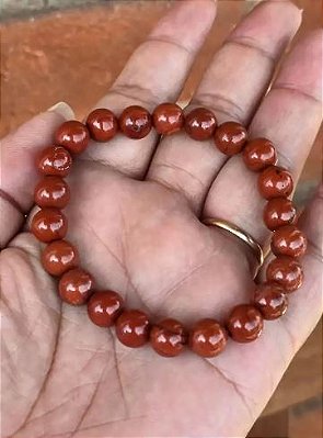 Pulseira de Jaspe Vermelho de Esfera (Pedra de Santa Sara Kali)