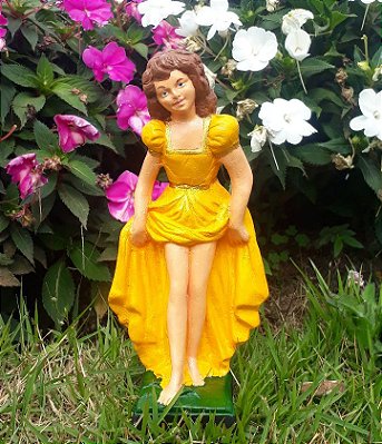 Estátua da Mestra Ritinha