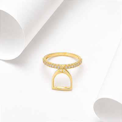 Anel pingente estribo zircônia cravejada prata 925 banhado ouro 18k.