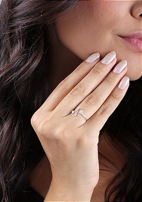 Anel  meio bridão duplo cravejado  prata 92 ajustável