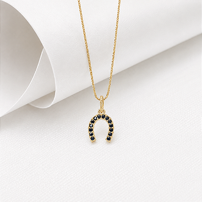 Colar ferradura zircônia azul marinho prata 925 banhada ouro 18k.