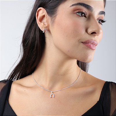 Colar  ferradura  ponta quadrada zirconia  rosa prata 925.