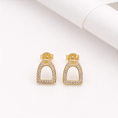 Brinco estribo cravejado prata 925 banhado a Ouro