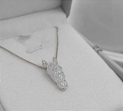 Colar carinha cavalo zircônia cravejada em prata 925.